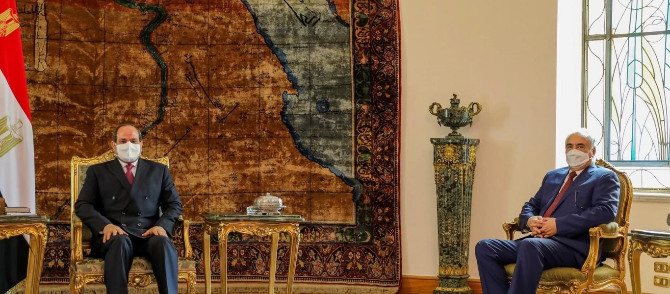 Στην Αίγυπτο οι Χ.Χάφταρ και Α.Σάλεχ - Συζητούν για την επόμενη μέρα της Λιβύης (φώτο)